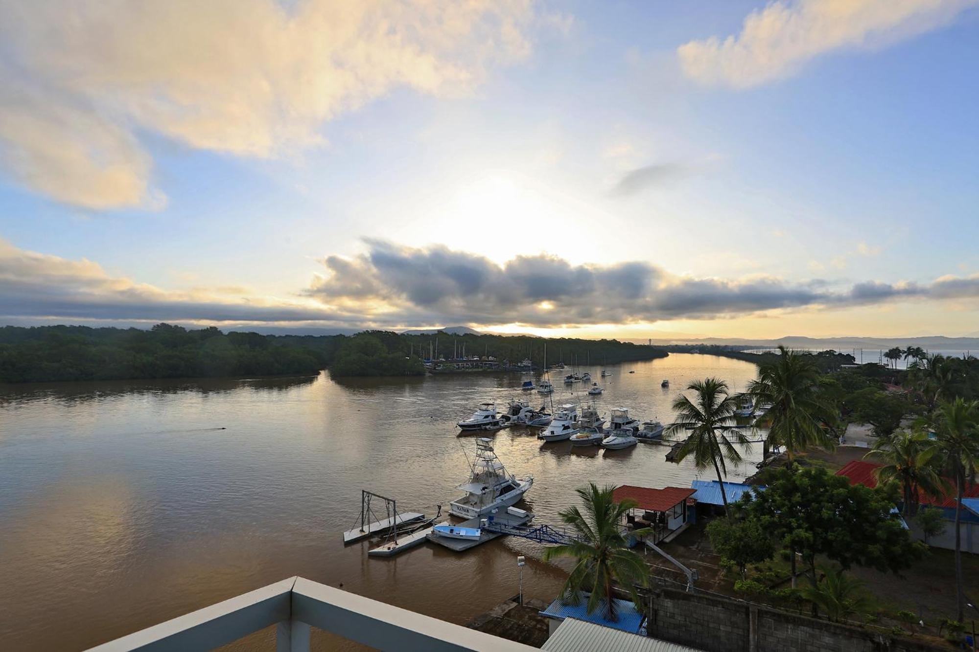 Puerto Azul Hotel Puntarenas Extérieur photo